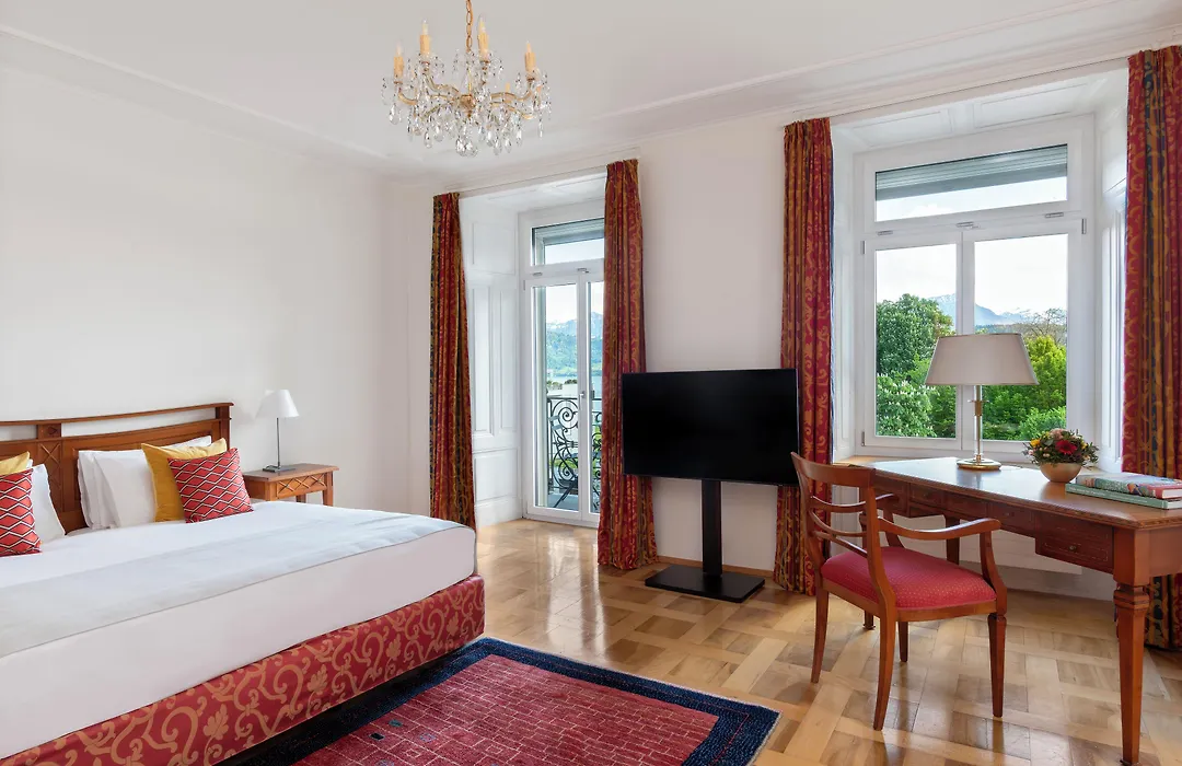 Grand Hotel Europe-1