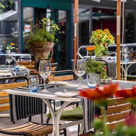 Hotel Hofgarten Luzern-3